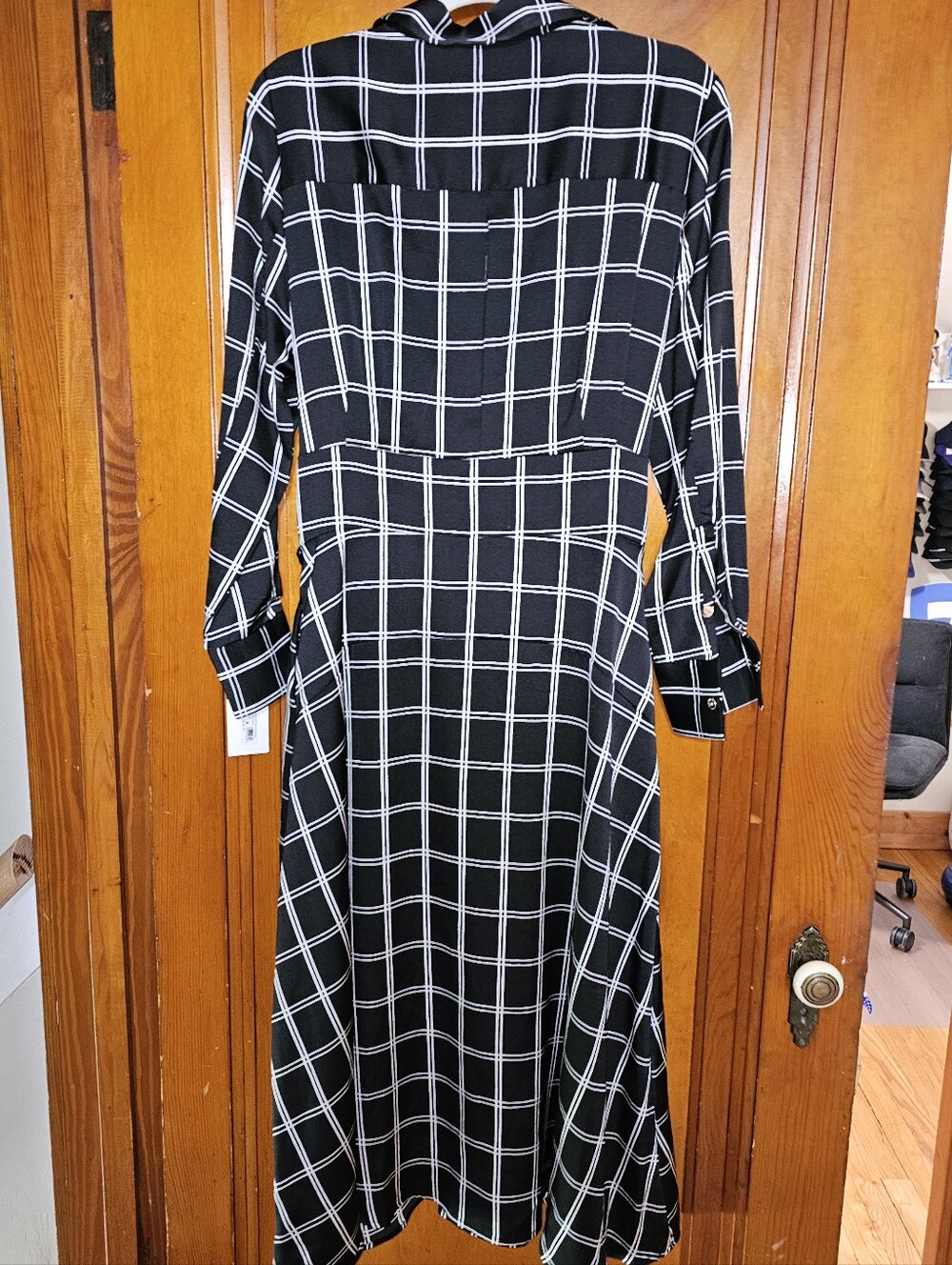 Tahari ASL Black & White Windowpane Wrap Midi Dress 14 NWT - Picture 8 of 8
